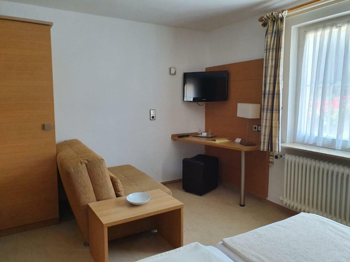 גלוטרטל Hotel Gasthaus Adler מראה חיצוני תמונה